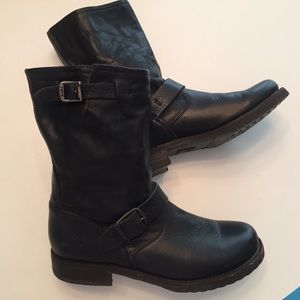 Frye veronica low cut black boots size 6